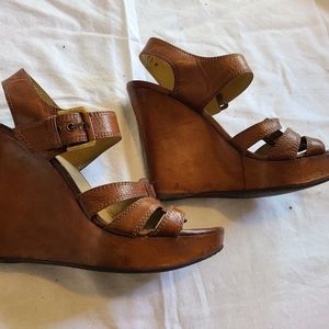 Stuart Weitzman brown leather wedge sandals size 8.5